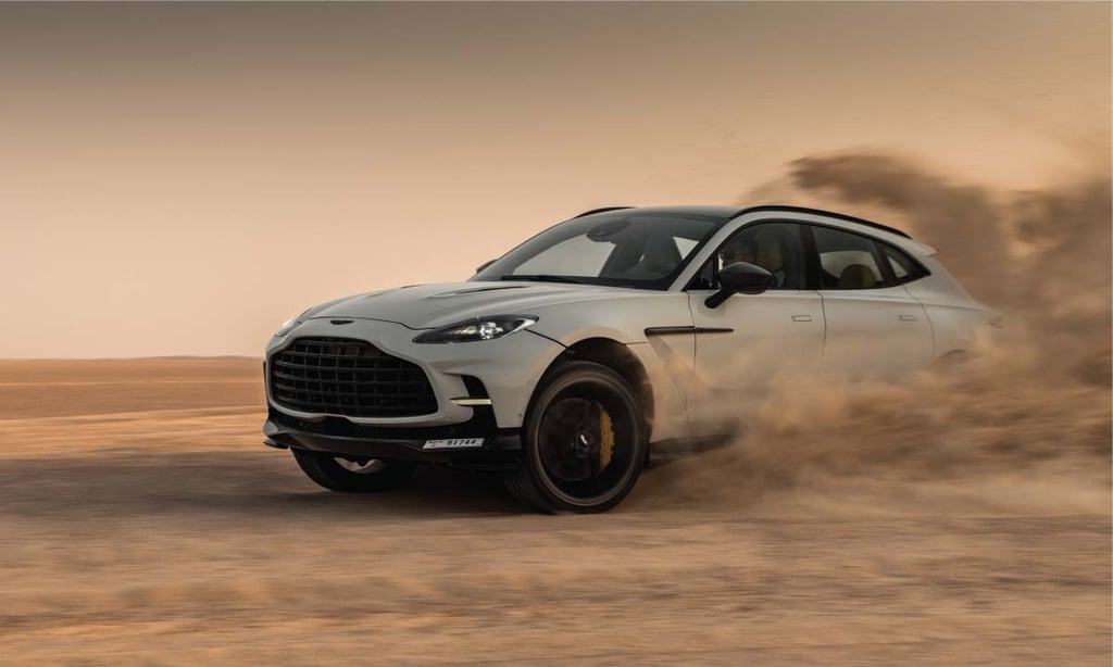 Aston Martin DBX 707