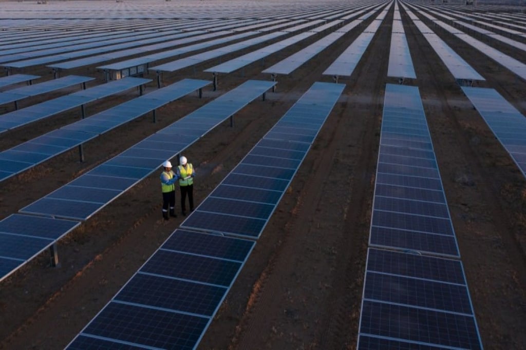 أكوا باور توقع عقود شراء الطاقة لواحدة من أكبر المحطات في العالم